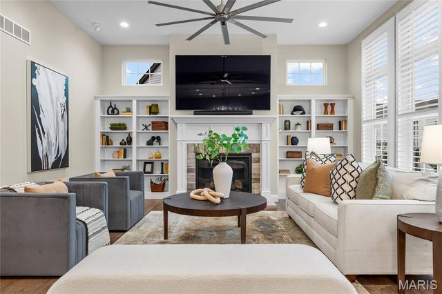 504 Greengage Timber Drive, O'fallon, MO 63368