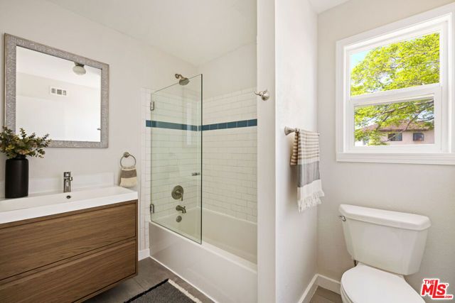 236 S Avenue 22, Los Angeles, CA 90031