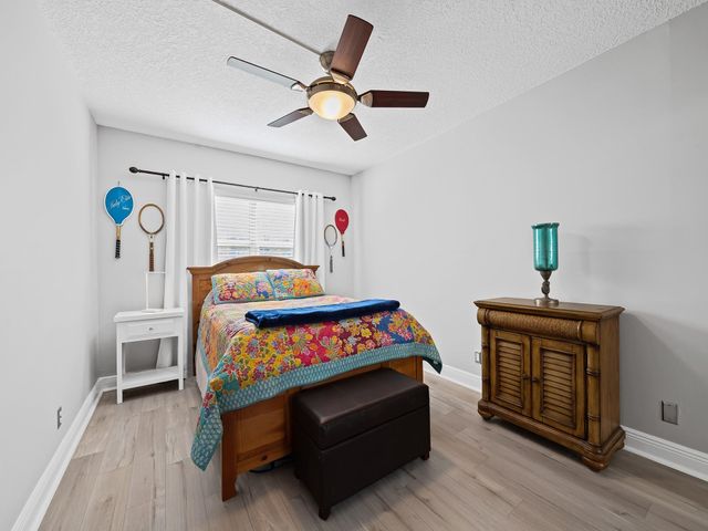 1839 Middle River Drive 105, Fort Lauderdale, FL 33305