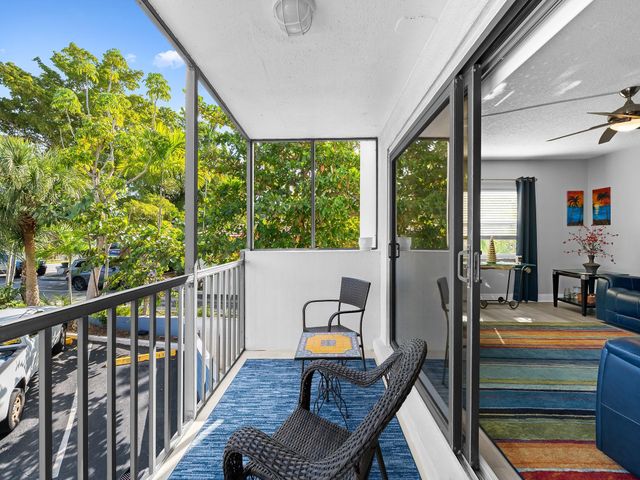 1839 Middle River Drive 105, Fort Lauderdale, FL 33305
