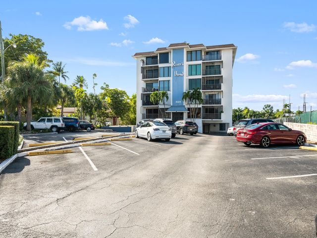 1839 Middle River Drive 105, Fort Lauderdale, FL 33305