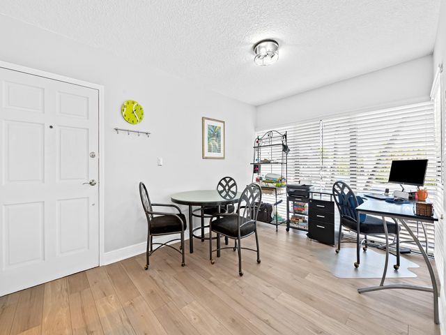 1839 Middle River Drive 105, Fort Lauderdale, FL 33305