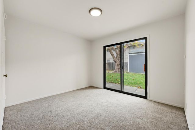 1321 Mcneil Ave, Petaluma, CA 94954