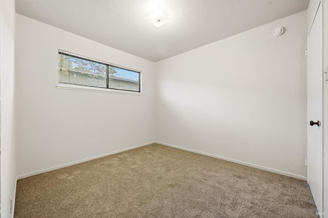 1321 Mcneil Ave, Petaluma, CA 94954