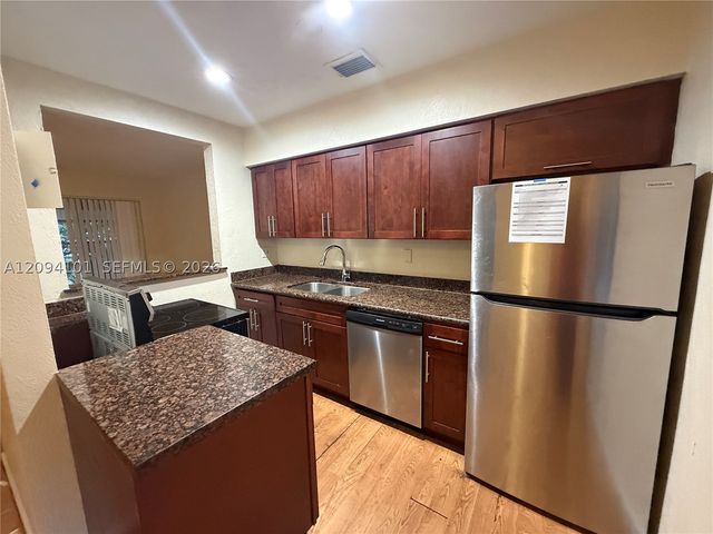1501 SW 25th Ave, Fort Lauderdale, FL 33312