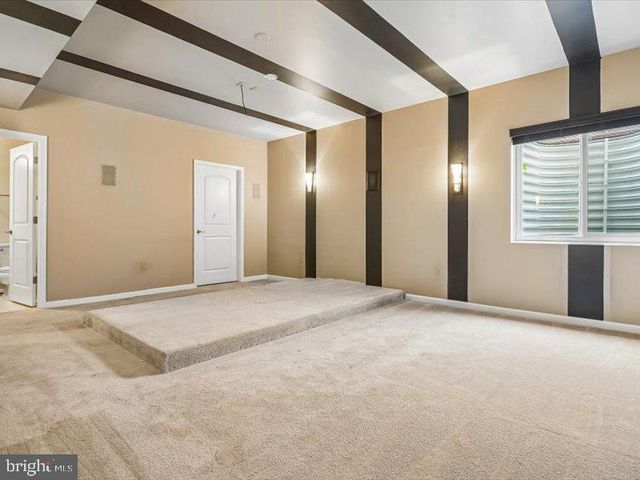 6008 E GREENBRIER RIVER RD E, Fredericksburg, VA 22407
