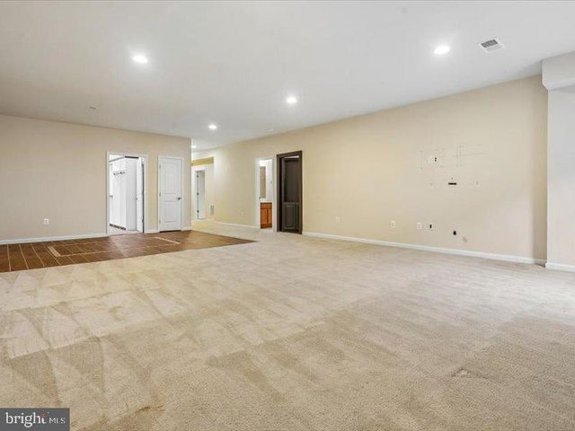 6008 E GREENBRIER RIVER RD E, Fredericksburg, VA 22407