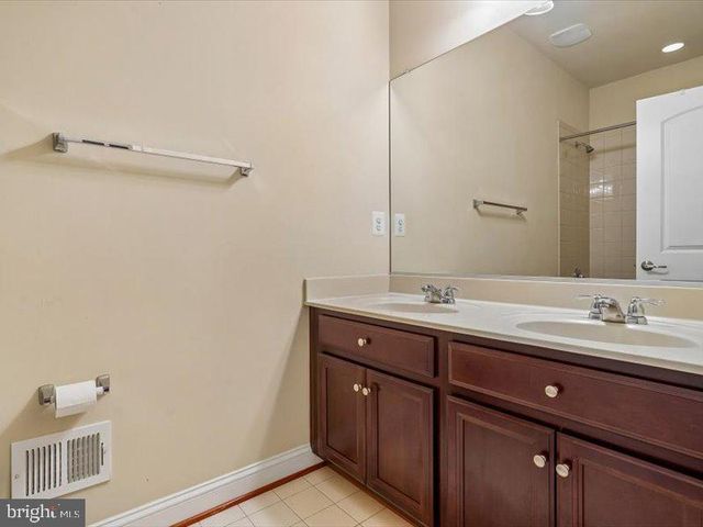 6008 E GREENBRIER RIVER RD E, Fredericksburg, VA 22407