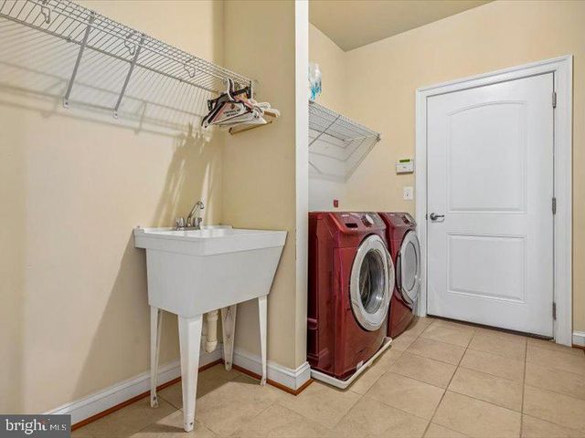6008 E GREENBRIER RIVER RD E, Fredericksburg, VA 22407