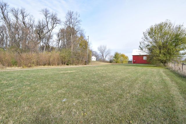 7612 Plum Avenue, Brownton, MN 55312