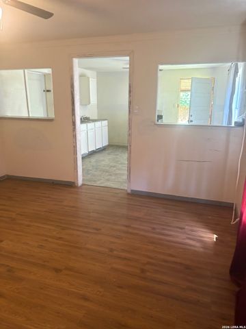 1220 Romero, San Antonio, TX 78237
