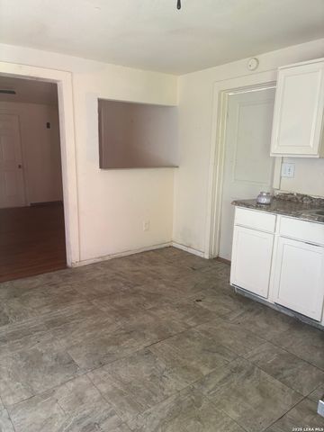 1220 Romero, San Antonio, TX 78237