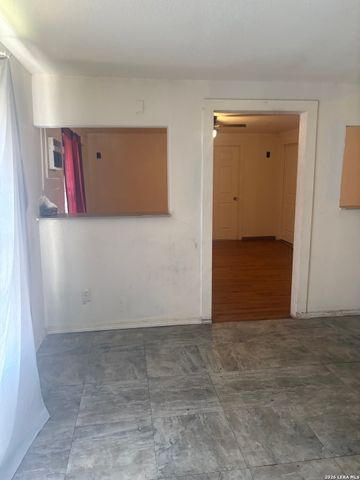 1220 Romero, San Antonio, TX 78237