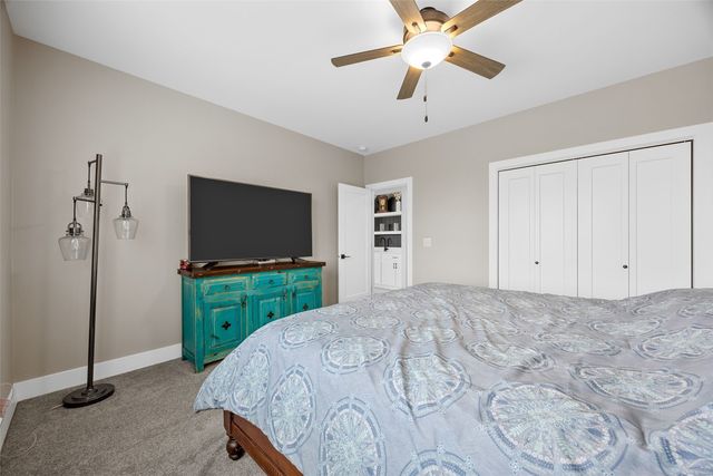 306 Dogwood Lane, Tiffin, IA 52340