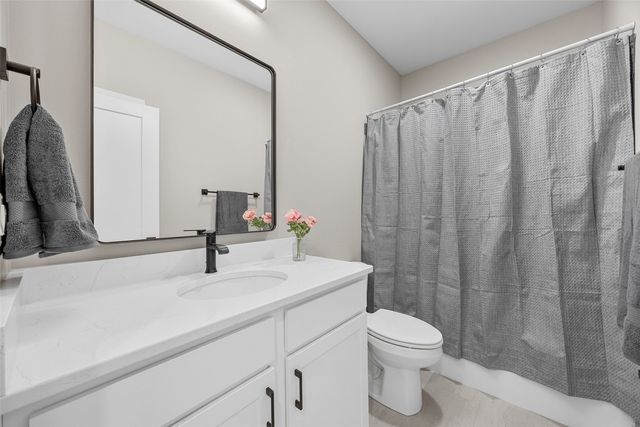 306 Dogwood Lane, Tiffin, IA 52340