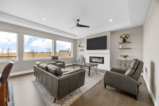 306 Dogwood Lane, Tiffin, IA 52340