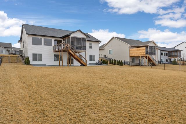 306 Dogwood Lane, Tiffin, IA 52340