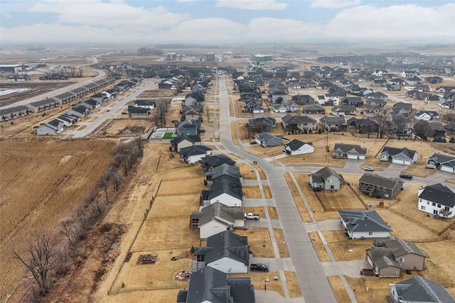 306 Dogwood Lane, Tiffin, IA 52340