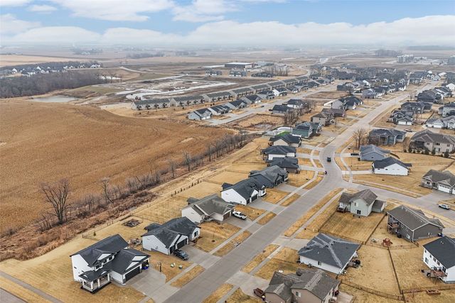 306 Dogwood Lane, Tiffin, IA 52340