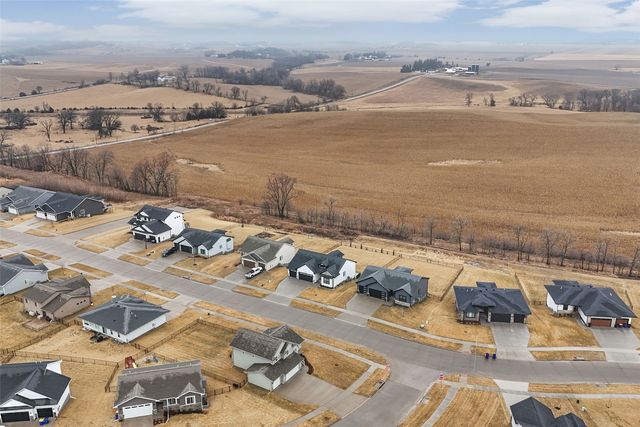 306 Dogwood Lane, Tiffin, IA 52340