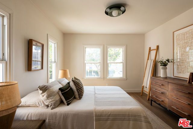 927 S Sycamore Avenue, Los Angeles, CA 90036