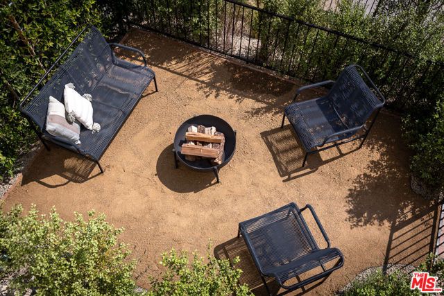 927 S Sycamore Avenue, Los Angeles, CA 90036