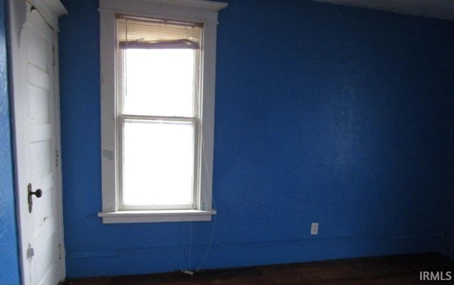 1319 E Center Street, Warsaw, IN 46580