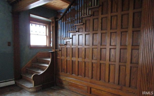 1319 E Center Street, Warsaw, IN 46580