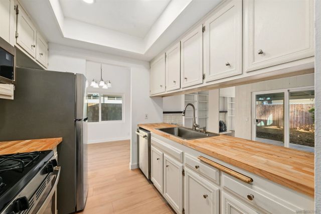 2041 Weathervane, Escondido, CA 92027