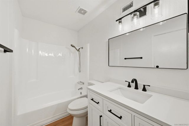 2041 Weathervane, Escondido, CA 92027