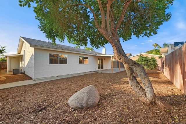2041 Weathervane, Escondido, CA 92027