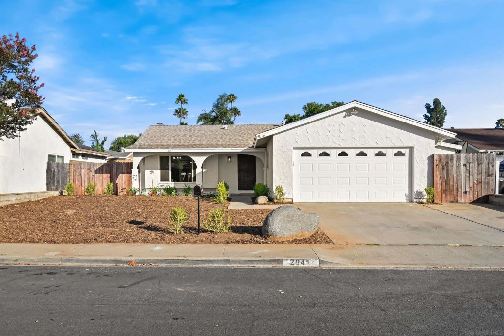 2041 Weathervane, Escondido, CA 92027