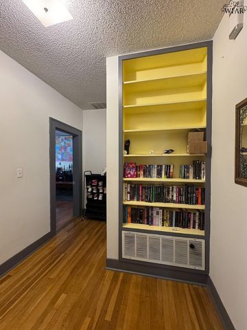 1106 HILLCREST DRIVE, Vernon, TX 76384