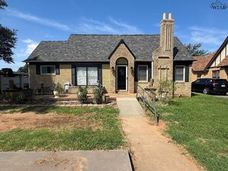 1106 HILLCREST DRIVE, Vernon, TX 76384
