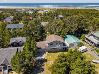 26750 DAVID Ave, Rockaway Beach, OR 97136
