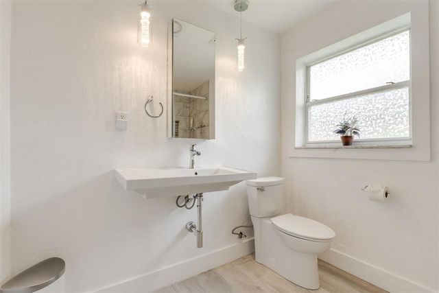 1704 Oxford Way, Oklahoma City, OK 73120