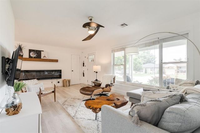 1704 Oxford Way, Oklahoma City, OK 73120