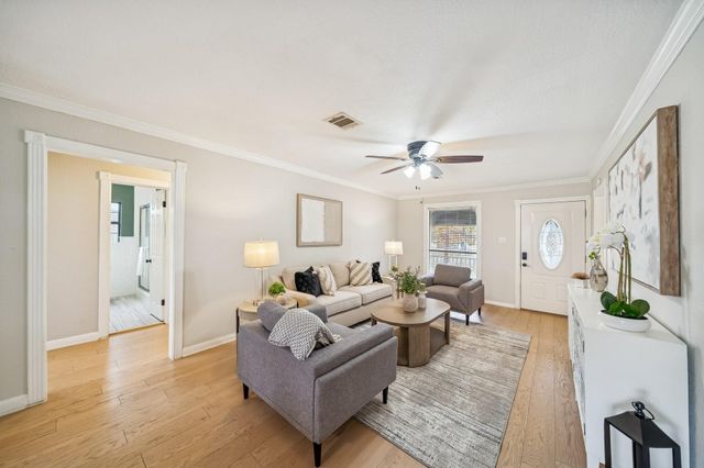 1616 Tabor Street, Houston, TX 77009