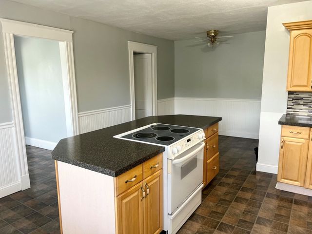 70 Park St. 3, Stoughton, MA 02072