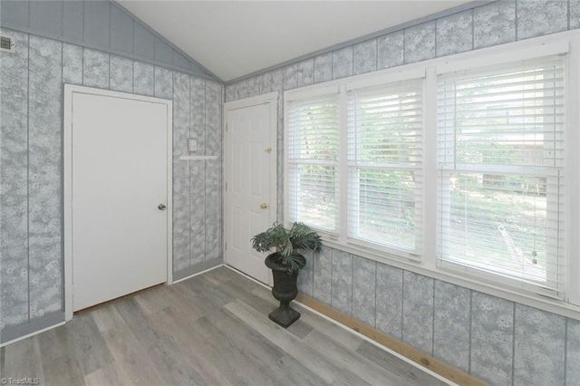 908 S Ridge Court 128, Winston-salem, NC 27107