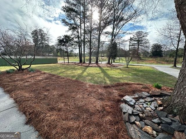 2095 Four Notch Road, Carrollton, GA 30116