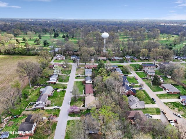 8501 Turnside Dr, Louisville, KY 40242