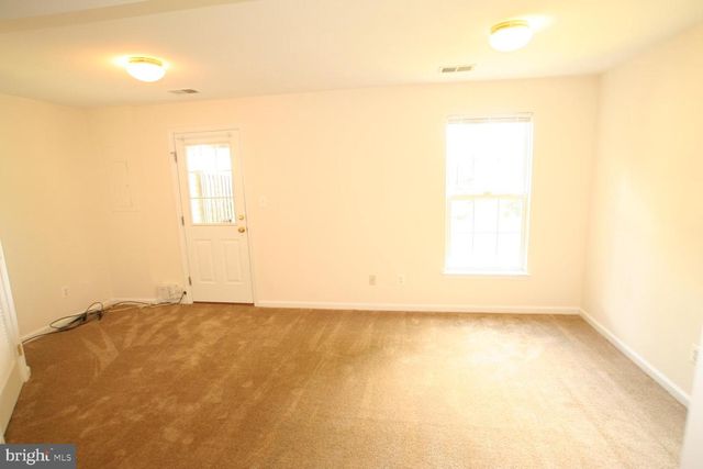 7039 SAUVAGE LN, Gainesville, VA 20155