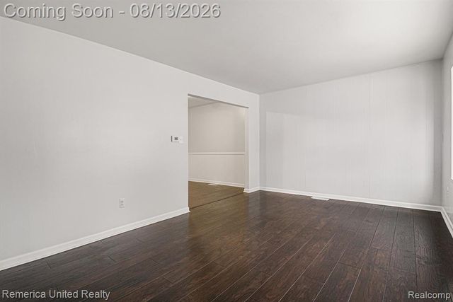 279 Lake Village Drive, Walled Lake, MI 48390