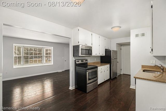 279 Lake Village Drive, Walled Lake, MI 48390