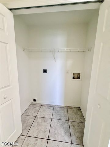 4737 28th ST SW, Lehigh Acres, FL 33973