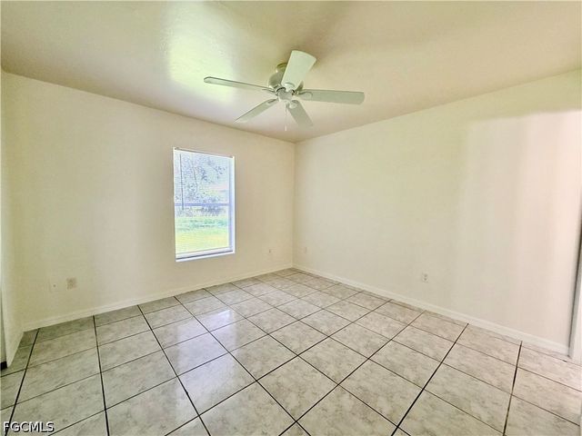 4737 28th ST SW, Lehigh Acres, FL 33973