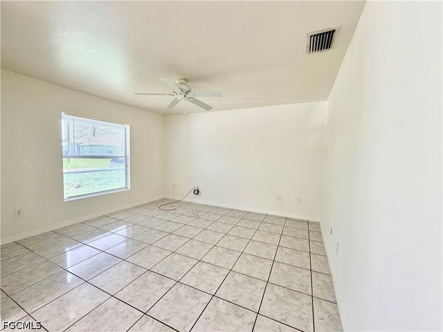 4737 28th ST SW, Lehigh Acres, FL 33973