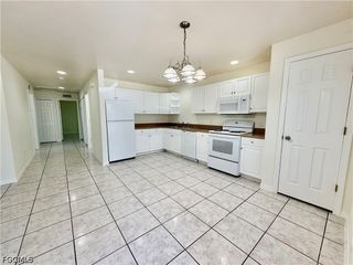 4737 28th ST SW, Lehigh Acres, FL 33973
