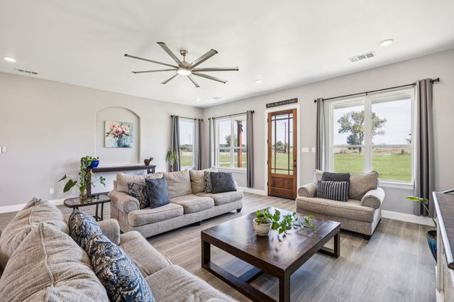 2549 VZCR 3208, Edgewood, TX 75169